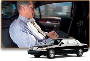 4 Passenger Lincoln Town Car L Sedan